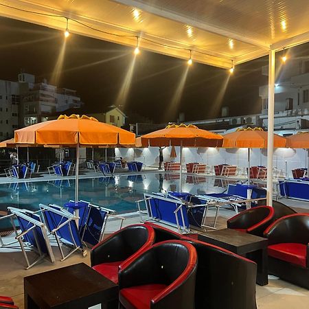 Blue Balcony Hotel Golem  Bagian luar foto
